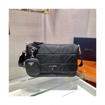 Prada 2021 Women's Nylon Shoulder Bag,28cm,1BD291,PRAB0392 - 프라다 2021 여성용 나일론 숄더백,28cm,블랙