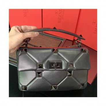 [매장판]Valentino 2021 Large Garavani Roman Stud Shlouder Bag,30cm,VTB1083 - 발렌티노 라지 로만 스터드 숄더백,30cm,블랙