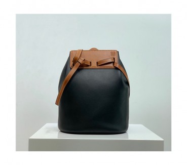 [로에베] Loevve 2021 Women's Leather Bucket Bag,23cm - 로에베 2021 여성용 레더 버킷백,23cm,LOEB0485,블랙