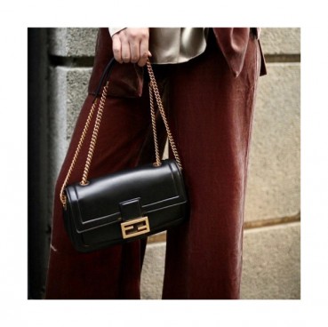 Fendi 2020 Women's Leather Chain Shoulder Bag,27cm - 펜디 2020 여성용 레더 체인 숄더백,27cm,FENB0625,블랙