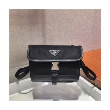 [프라다] Prada 2020 Men's Mini Shoulder Bag,18cm - 프라다 2020 남서용 미니 숄더백,18cm,PRAB0183,블랙