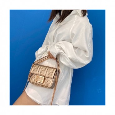 [펜디] Fendi 2020 Women's Leather Shoulder Bag, 19cm - 펜디 2020 여서용 레더 숄더백,19cm, FENB0604,골드