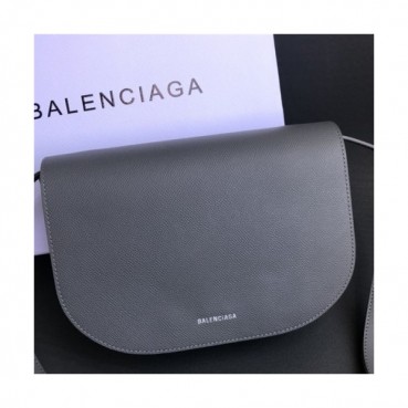 [발렌시아가] Balenciaga 2020 Leather Frame Shoulder Bag,24cm - 발렌시아가 2020 레더 프레임 숄더백,24cm,BGB0630,그레이