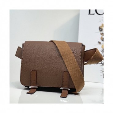 [로에베] Loevve 2020 Men's Military Messenger Shoulder Bag, 18cm - 로에베 2020 남성용 밀리터리 메신저 숄더백, 18cm, LOEB0457, 브라운