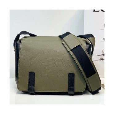 [로에베] Loevve 2020 Men's Military Messenger Shoulder Bag, 18cm - 로에베 2020 남성용 밀리터리 메신저 숄더백, 18cm, LOEB0456, 올리브