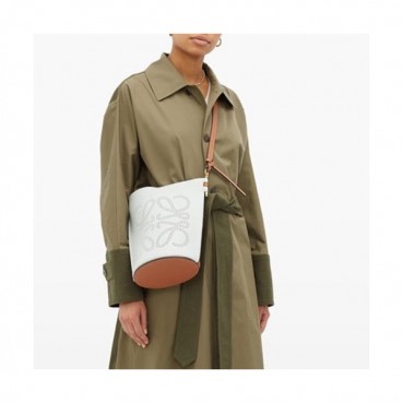 Loewe 2020 Leather Bucket Shoulder Bag, 29CM - 로에베 2020 레더 버킷 숄더백 ,LOEB0418,29CM, 화이트