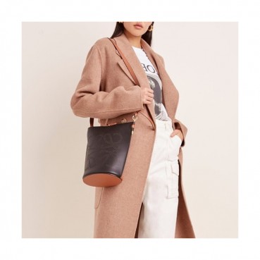 Loewe 2020 Leather Bucket Shoulder Bag, 29CM - 로에베 2020 레더 버킷 숄더백 ,LOEB0417,29CM, 블랙