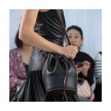 Loewe 2020 Balloon Small Bucket Shoulder Bag - 로에베 2020 벌룬 스몰 버킷 숄더백 ,LOEB0405,블랙