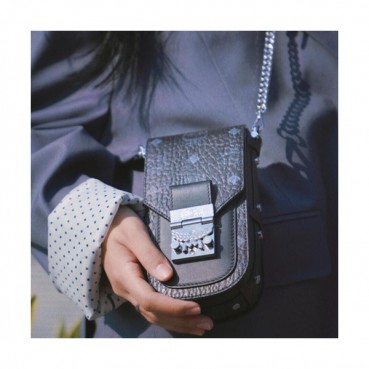 MCM 2020 Visetos Phone Shoulder Bag ,19cm - 엠씨엠 2020 비세토스 여성용 폰 숄더백  MCMB0453,19cm,블랙