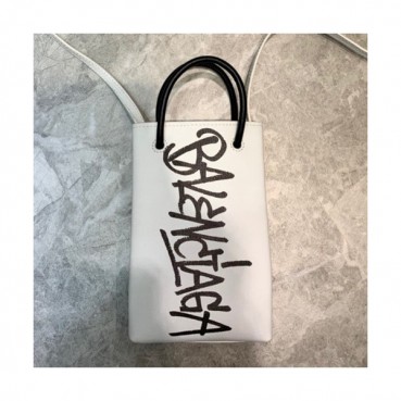 Balenciaga 2020 Leather Super Mini Tote Shoulder Bag / Phone Bag,18CM - 발렌시아가 2020 여성용 레더 슈퍼 미니 토트 숄더백 / 폰 백,BGB0584,18CM,화이트