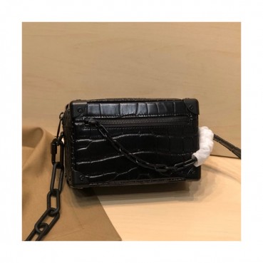 Louis Vuitton 2020 Soft Trunk Shoulder Bag,18.5cm - 루이비통 2020 소프트 트렁크 숄더백 M44480,LOUB2153,18.5cm,블랙