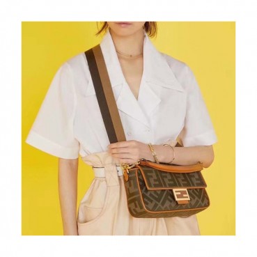 Fendi 2020 Baguette Tote Shoulder Bag, 26cm - 펜디 2020 바게트 토트 숄더백,FENB0535,26cm카키