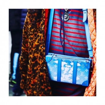 Louis Vuitton 2020 Soft Trunk Shoulder Bag,22cm - 루이비통 2020 소프트 트렁크 숄더백 M45432,LOUB2077,22cm,블루