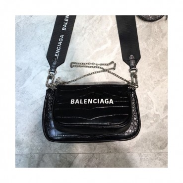 Balenciaga 2020 Leather Shoulder Bag,23CM - 발렌시아가 2020 레더 숄더백,BGB0571,23CM,블랙