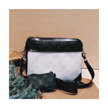 Louis Vuitton 2020 Messenger Shoulder Bag,25cm - 루이비통 2020 남성용 메신저 숄더백 M45320,LOUB1961,25cm,블랙화이트