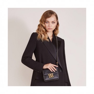 Fendi 2019 Leather Shoulder Bag, 17cm - 펜디 2019 여성용 레더 숄더백,FENB0509,17cm,블랙