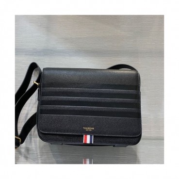 Thom Brown 2019 Leather Shoulder Bag ,27CM - 톰브라운 2019 레더 남성용 숄더백, THOB0084,27CM,블랙