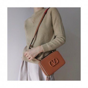 Valentino 2019 Vsling Leather Camera Shoudler Bag,18CM - 발렌티노 2019 브이슬링 레더 카메라 숄더백,0020