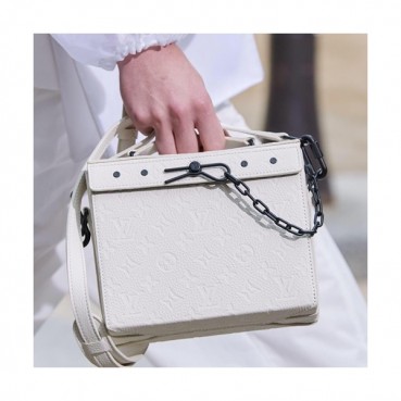 Louis Vuitton 2019 Soft Trunk Shoulder Bag - 루이비통 2019 소프트 트렁크 숄더백 M61117,LOUB1885,화이트