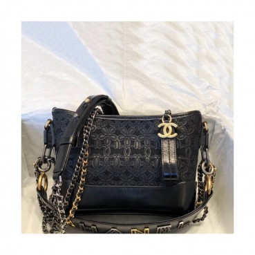 Chanel 2019 Gabrielle Hobo Leather Shoulder Bag ,20CM - 샤넬 2019 가브리엘 호보 레더 숄더백,CHAB1304,20CM,블랙