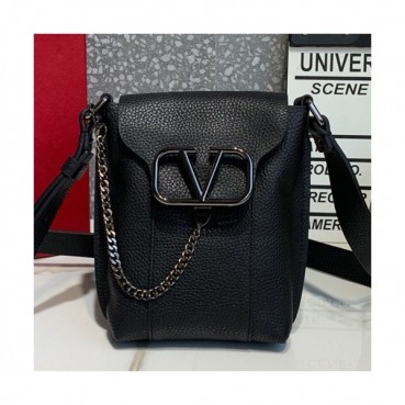 Valentino 2019 Leather Vring Shoudler Bag,18CM - 발렌티노 2019 레더 브이링 숄더백,VTB0826,18CM,블랙