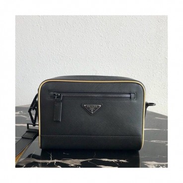 [모던&시크]Prada 2019 Saffiano Shoulder Bag,23CM - 프라다 2019 사피아노 남성용 숄더백,2VH063