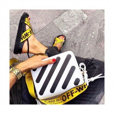 Off White 2019 Leather Binder Clip Shoulder Bag,19cm - 오프화이트 2019 레더 바인더 클립 숄더백 5505