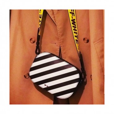 Off White 2019 Leather Camera Shoulder Bag,21cm - 오프화이트 2019 레더 카메라 숄더백 5522