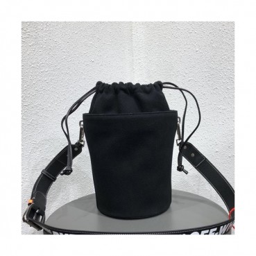 Off White 2019 Canvas Bucket Shoulder Bag,29cm - 오프화이트 2019 캔버스 남여공용 버킷 숄더백 5530