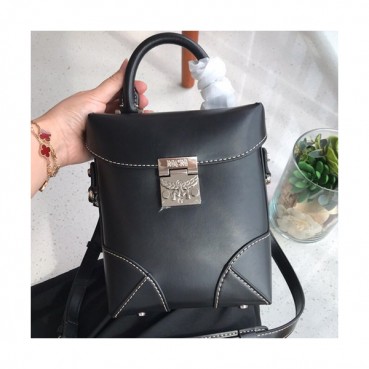 MCM 2019 Berlin Visetos Tote Shoulder Bag,19cm - 엠씨엠 2019 여성용 베를린 비세토스 토트 숄더백 MCMB0297, 19cm,블랙