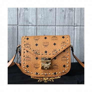 MCM 2019 Visetos Shoulder Bag,20cm - 엠씨엠 2019 비세토스 여성용 숄더백 MCMB0141, 20cm,브라운