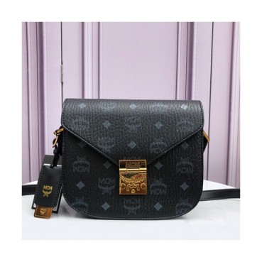 MCM 2019 Visetos Shoulder Bag,21cm - 엠씨엠 2019 비세토스 여성용 숄더백 MCMB0135, 21cm,블랙