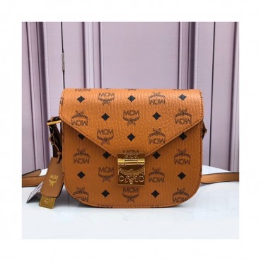 MCM 2019 Visetos Shoulder Bag,21cm - 엠씨엠 2019 비세토스 여성용 숄더백 MCMB0134, 21cm,브라운