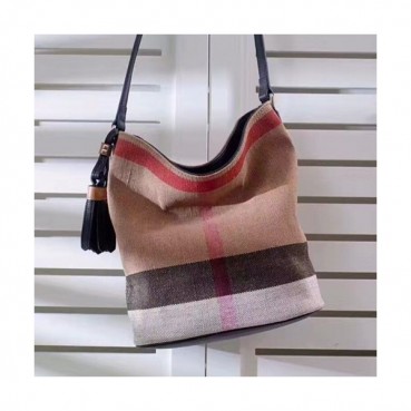 Burberry Ashby Tassel Bucket Shoudler Bag,24.5CM - 버버리 애쉬비 태슬 버킷 숄더백,BURB0166,24.5CM,블랙