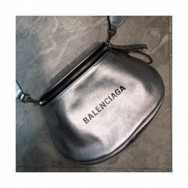 Balenciaga 2019 Leather  Shoulder Bag,24CM - 발렌시아가 2019 남여공용 레더 숄더백,BGB0015,24CM,실버