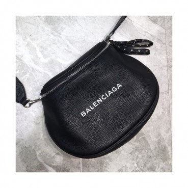 Balenciaga 2019 Leather  Shoulder Bag,24CM - 발렌시아가 2019 남여공용 레더 숄더백,BGB0014,24CM,블랙