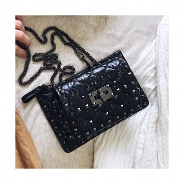 Valentino 2019 Leather Garavani Rockstud Spike Chain Shoudler Bag,20CM - 발렌티노 2019 레더 가라바니 락스터드 스파이크 체인 숄더백,VTB0187,20CM,블랙