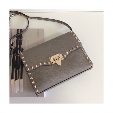 Valentino 2019 Leather Rockstud Shoudler Bag,22.5CM - 발렌티노 2019 레더 락스터드 숄더백,0181 