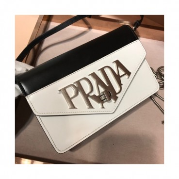 Prada Logo Chain Shoulder Bag,19cm - 프라다 로고 체인 숄더백 ,1BD101