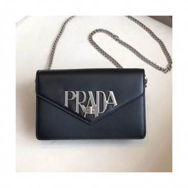 Prada Logo Chain Shoulder Bag,22cm - 프라다 로고 체인 숄더백 ,1BD097