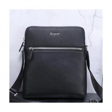 Ferragamo 2018 Leather Shoulder Bag ,28CM - 페레가모 2018 레더 남성용 숄더백 FGMB0002 ,28cm,블랙