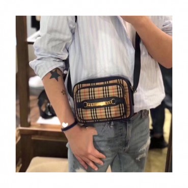 Burberry 2019 Leather Camera Shoulder Bag ,19.5CM - 버버리 2019 레더 남여공용 카메라 숄더백,BURB0053 ,19.5cm,블랙
