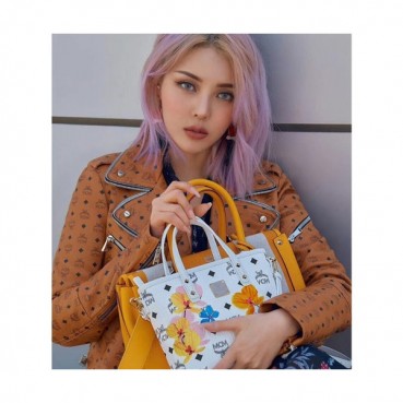 MCM Essentials Visetos Leather Tote Shoulder Bag,16cm - 엠씨엠 여성용 에센셜 비세토스 레더 토트 숄더백 MCMB0056, 16cm,화이트