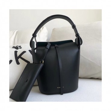 Burberry Leather Bucket Shoulder Bag, 29cm - 버버리 레더 버킷 숄더백,BURB0016,29cm,블랙