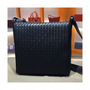 Bottega Veneta Leather Black Messenger Shoulder Bag,30cm - 보테가 베네타 레더 블랙 남성용 메신저 숄더백 BVB0083,30cm