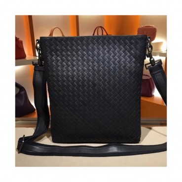 Bottega Veneta Leather Black Messenger Shoulder Bag,28cm - 보테가 베네타 레더 블랙 남성용 메신저 숄더백 7112,BVB0072,28cm