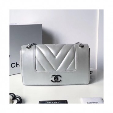 Chanel Women Leather Chain Shoulder Bag ,25CM - 샤넬 여성용 레더 체인 숄더백,CHAB0465,25CM,실버