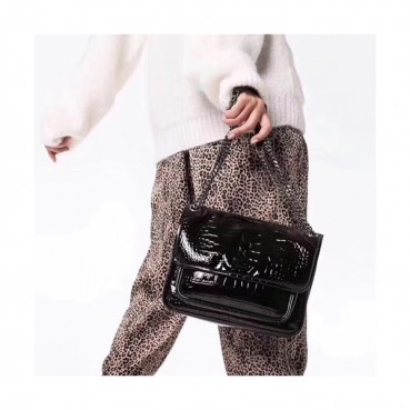 Saint Laurent Women Niki Medium Chain Shoulder Bag,28CM - 입생로랑 여성용 니키 미듐 체인 숄더백 498894,SLB0115,28CM,블랙