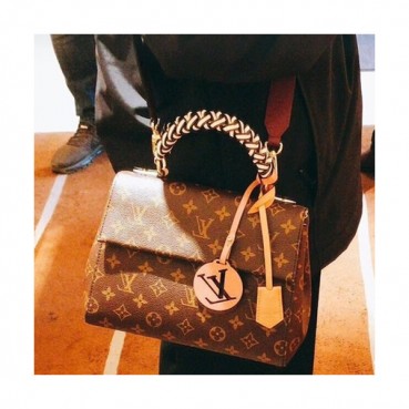Louis Viutton Monogram Cluny  Shouder Bag ,28cm - 루이비통 모노그램 클루니 숄더백 M43982,LOUB0322  ,28cm