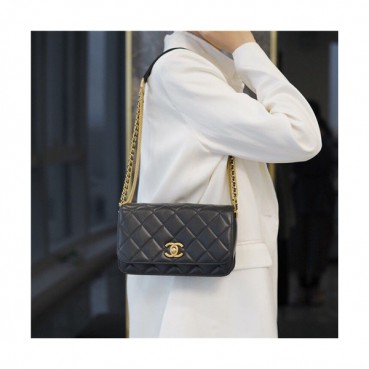 [샤넬] Chanel 2020 Women's Leather Shoulder Bag,21cm - 샤넬 2020 여성용 레더 숄더백,21cm,CHAB1601,블랙
